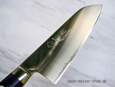 Takamura Blazen PM-Stahl Santoku - handgeschmiedet und -signiert, 16,5 cm Klinge