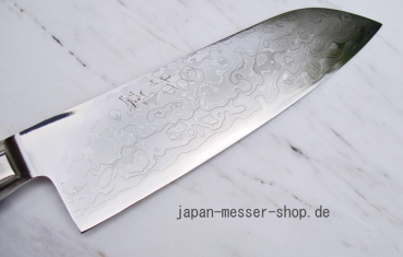 Takamura Uchigumo Hocho PM-Stahl Santoku - handgeschmiedet und -signiert, 16,5 cm Klinge