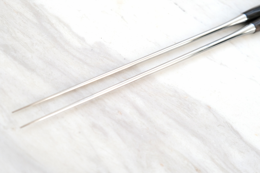 Japanische Moribashi Stäbchen zum Kochen, Länge 18 cm/Gesamtlänge 32 cm,  Ho-Holz - japan-messer-shop