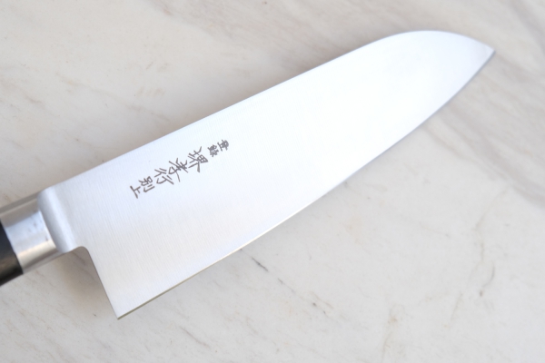 Carbonstahl SK5 Santoku 18 cm - nicht rostfrei