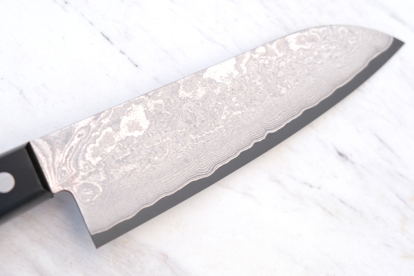 AZAI Uzushio Santoku Damastmesser, 61 Lagen, 17 cm Klingenlänge