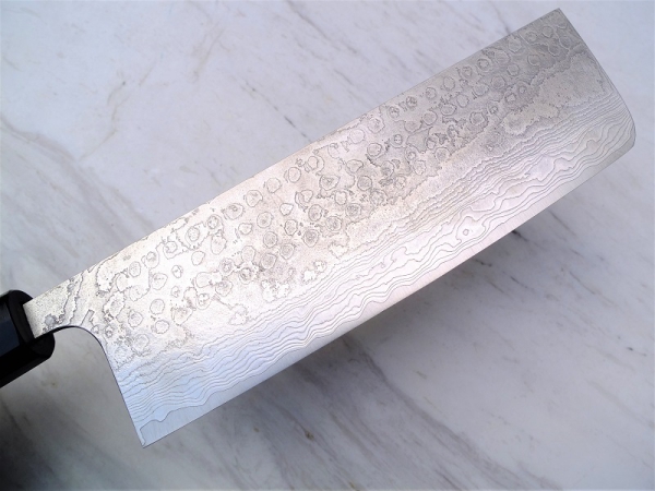 AZAI R2 Stahl Wa Nakiri 16 cm, handgeschmiedet und -signiert, rostfrei