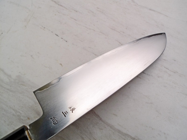AOKI Gingami 3 Ho Exklusiv Santoku, 18 cm Klinge, handgeschmiedet und -signiert -